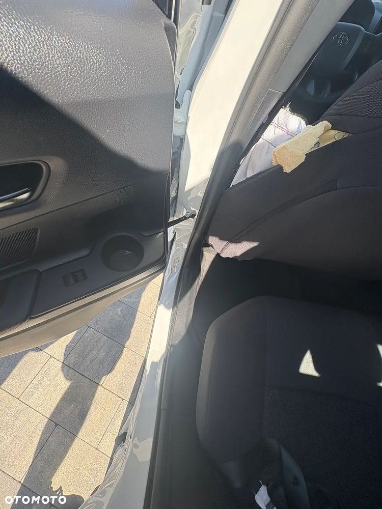 Toyota C-HR 1.8 Hybrid Comfort - 12