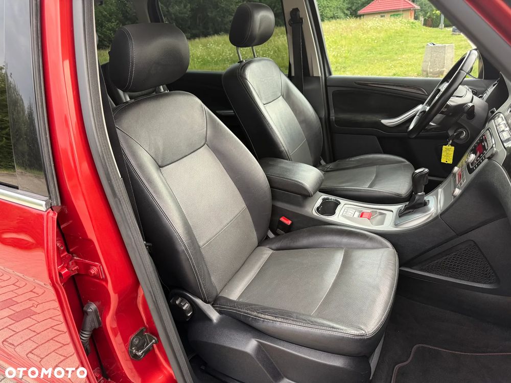 Ford Galaxy 2.0 TDCi Ghia - 17