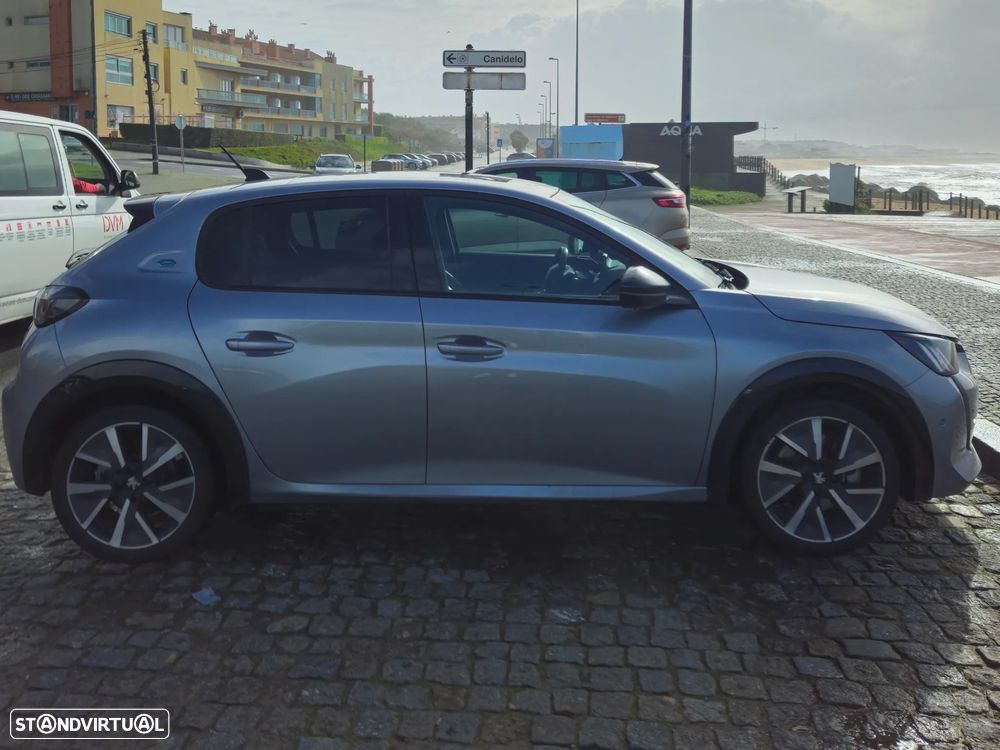 Peugeot e-208 50 kWh GT - 4