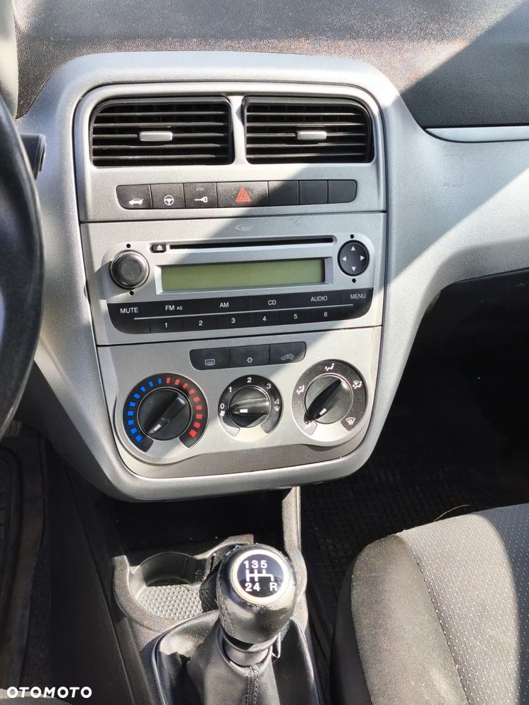 Fiat Grande Punto - 7