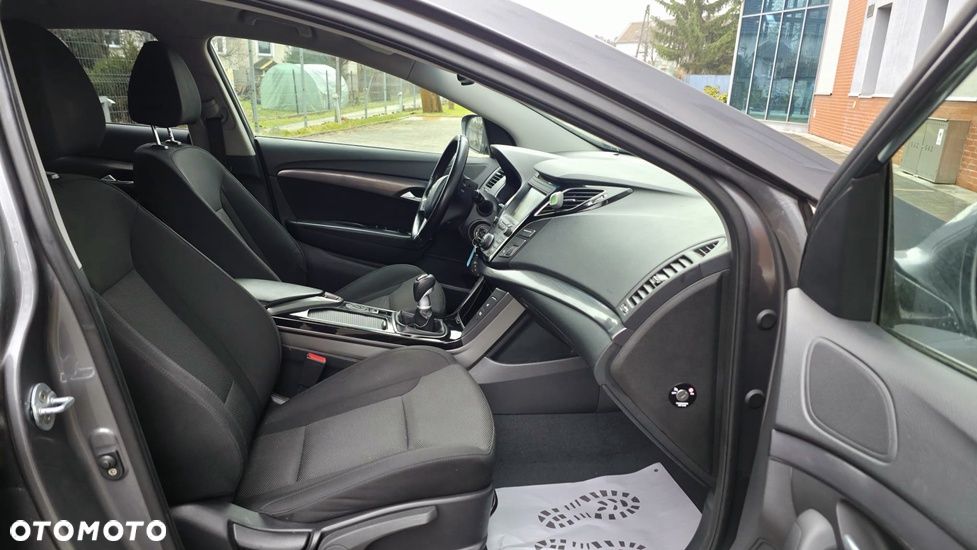 Hyundai i40 Kombi blue 1.7 CRDi Premium - 16