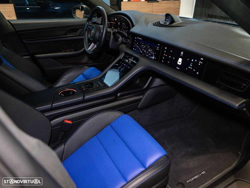 Porsche Taycan Sport Turismo GTS - 31