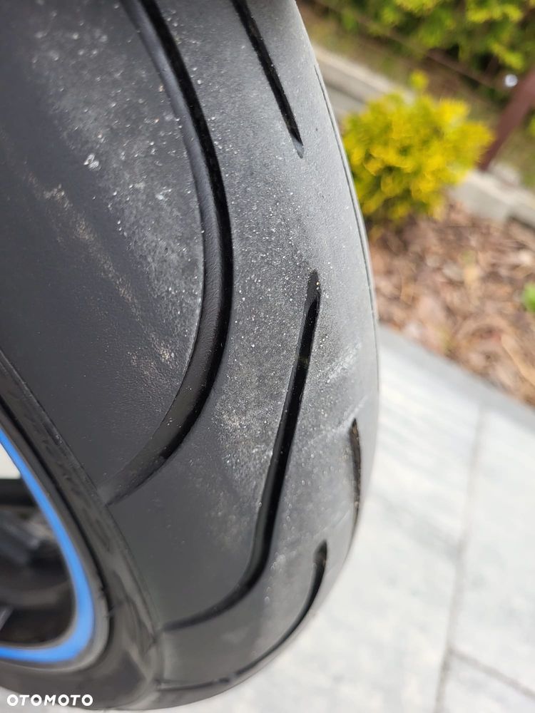 Suzuki GSX - 19