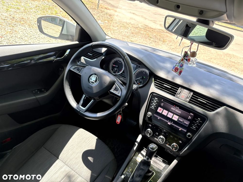 Skoda Octavia 2.0 TDI SCR Style DSG - 24