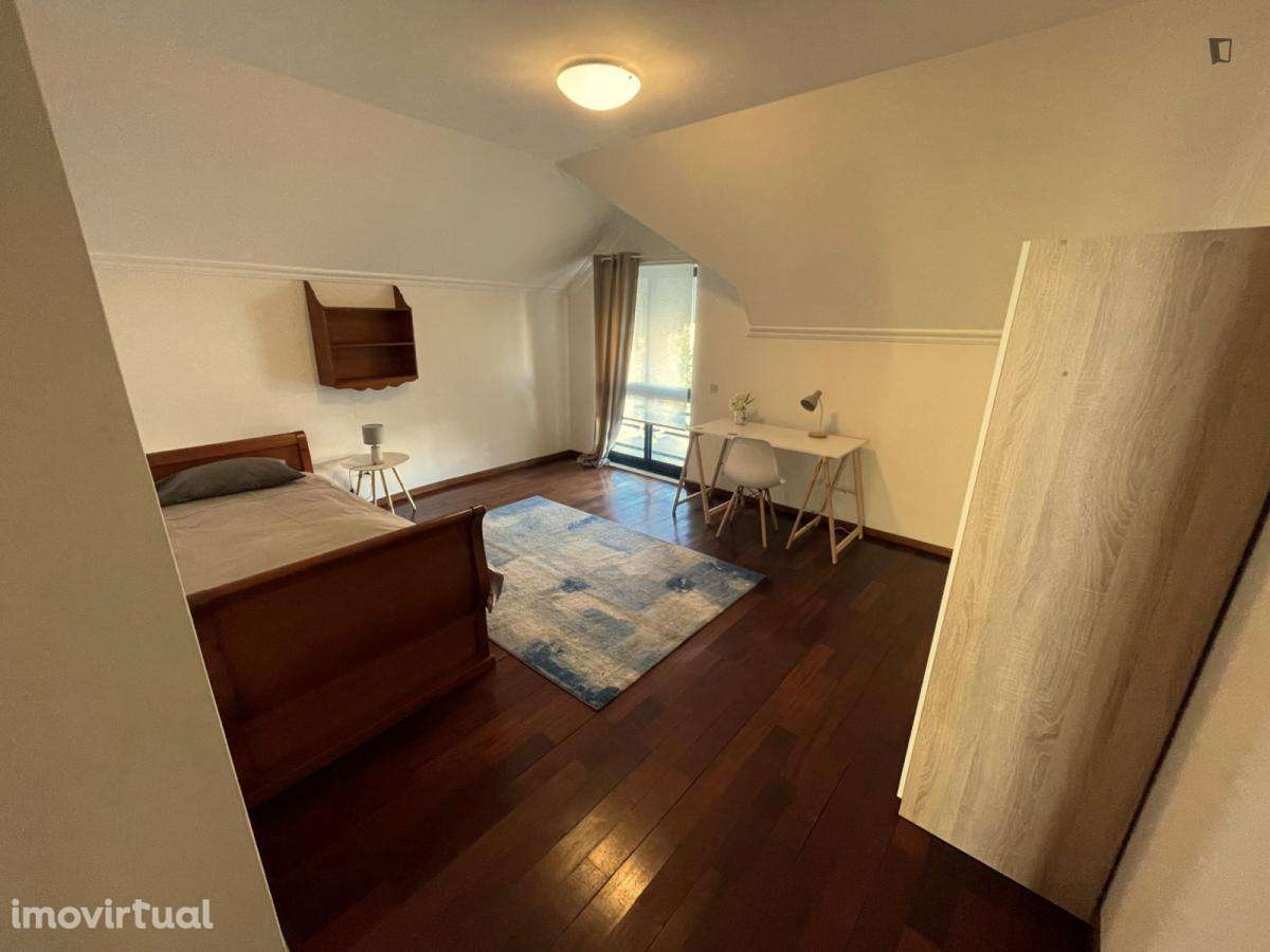 Quarto - localizado em Lisbon - Grande imagem: 4/27