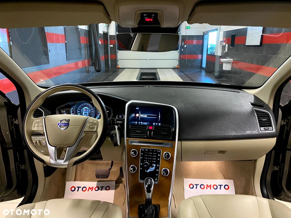 Volvo XC 60 D4 Drive-E Summum - 16