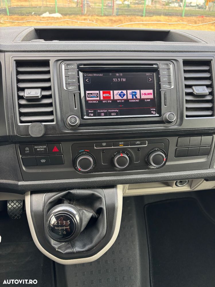 Volkswagen Transporter - 9