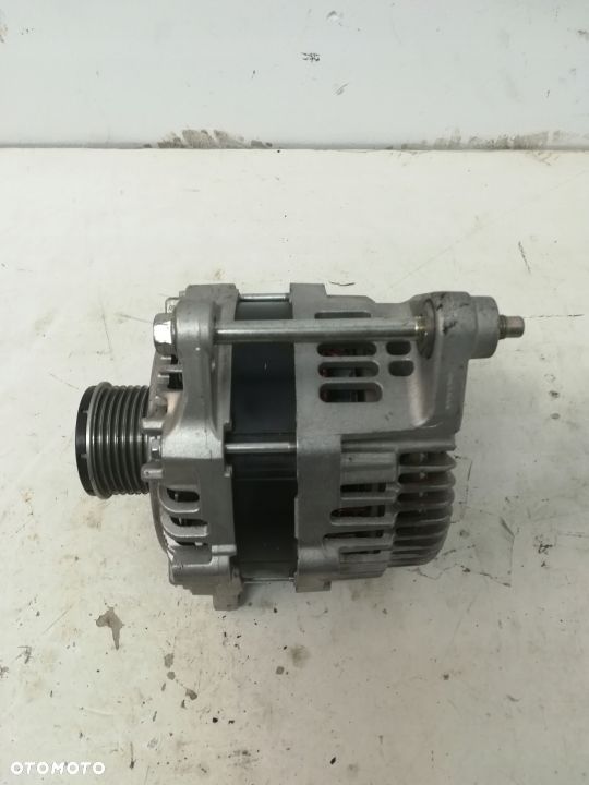 Nissan Navara NP300 D23 alternator 200A - 1