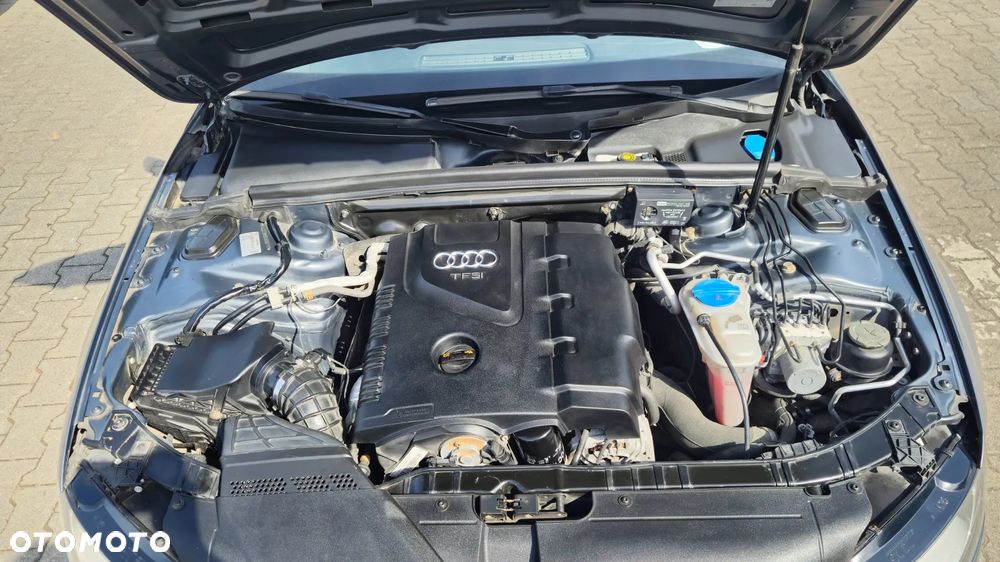 Audi A4 Limousine - 10