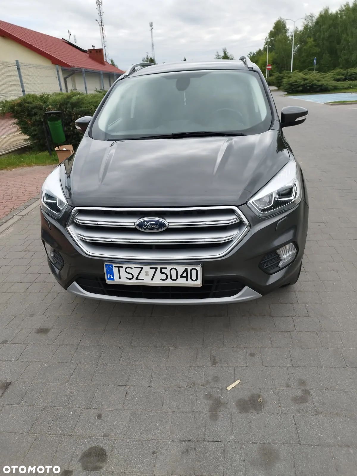 Ford Kuga 1.5 EcoBoost 2x4 Titanium - 1