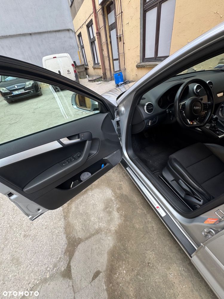 Audi A3 Sportback 2.0 TDI DPF Ambition - 15