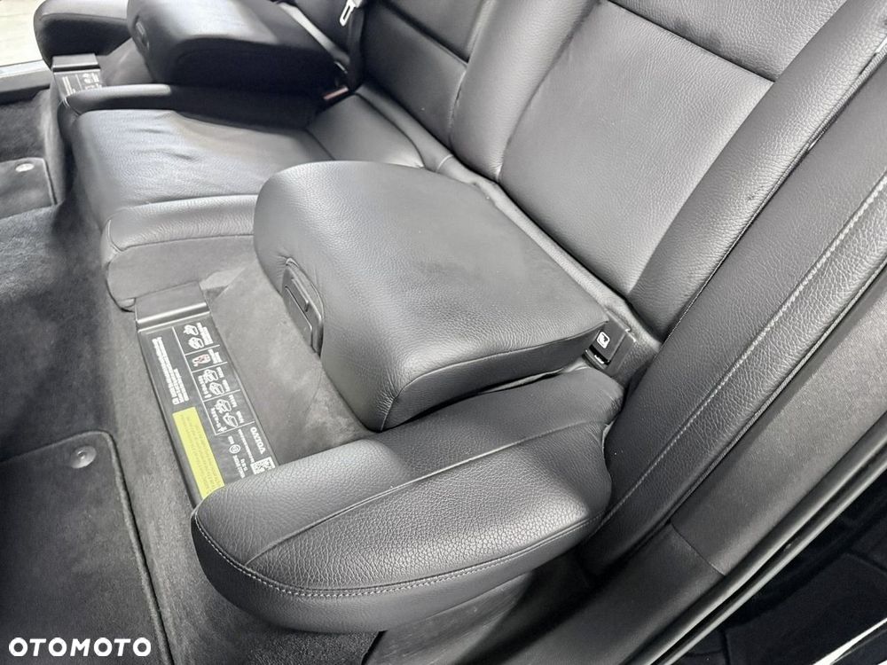 Volvo V90 D4 Geartronic Inscription - 36