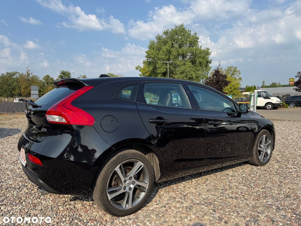 Volvo V40 D3 Drive-E Momentum - 13