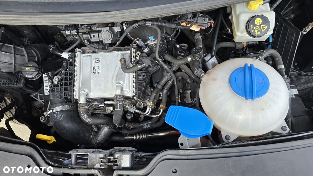 Volkswagen Transporter Kombi L2H1 - 19