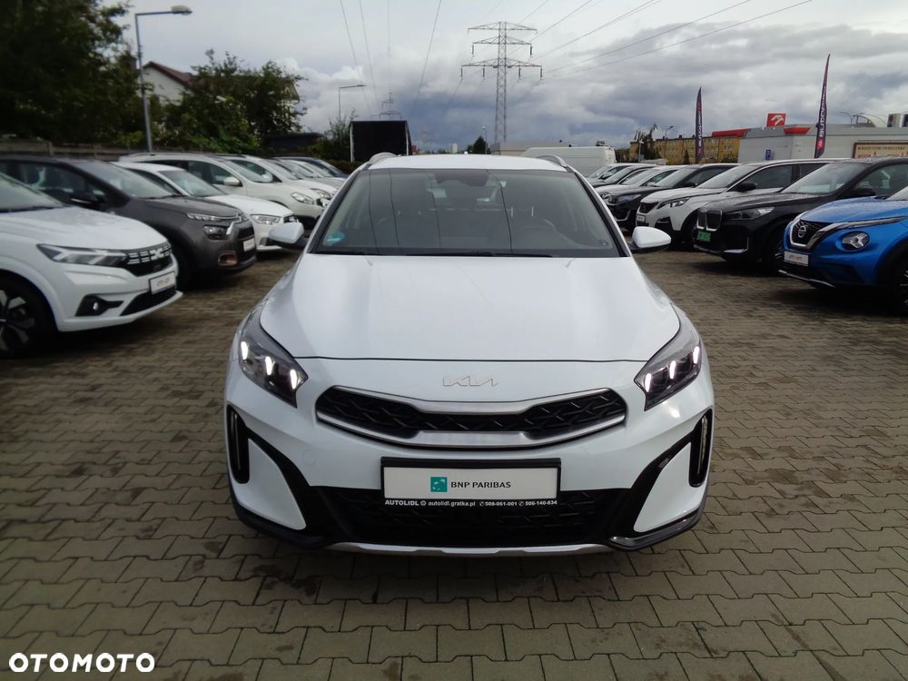 Kia XCeed 1.5 T-GDI Business Line DCT - 3