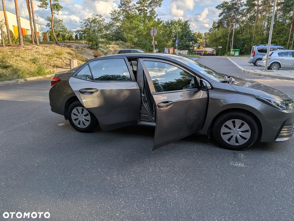 Toyota Corolla 1.33 Active EU6 - 21