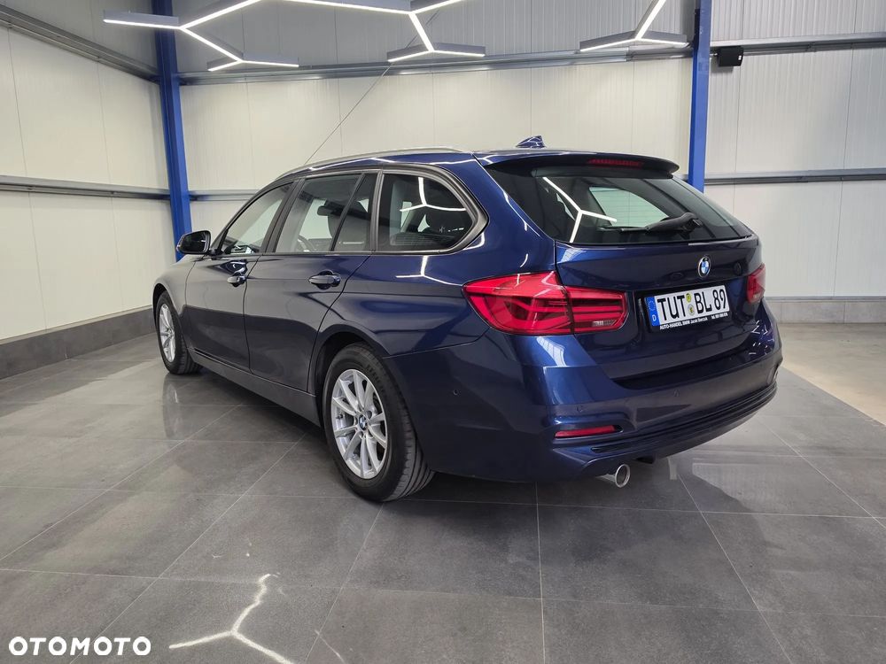 BMW Seria 3 318d Advantage - 11