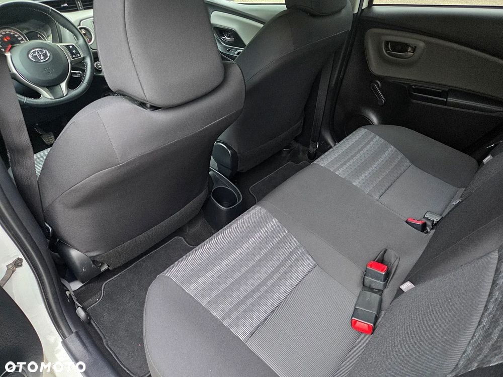 Toyota Yaris 1.33 VVT-i Executive - 12