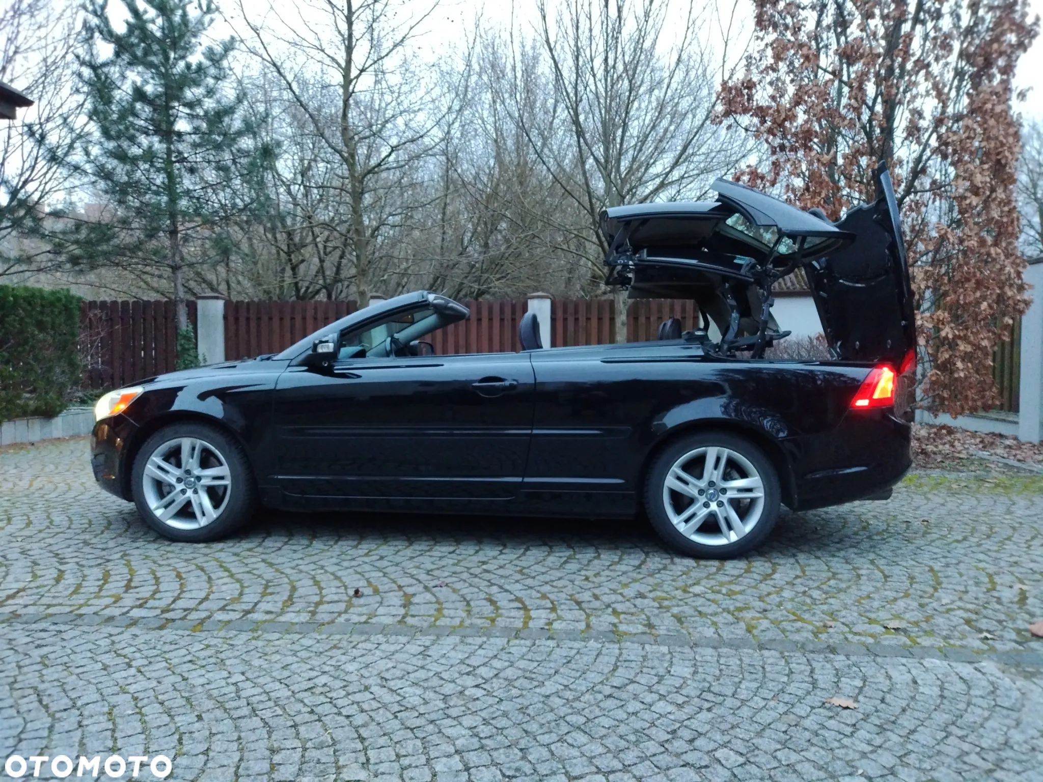 Volvo C70 T5 Inscription - 1