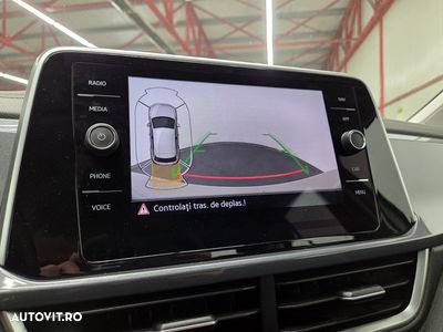 Volkswagen T-Roc - 9