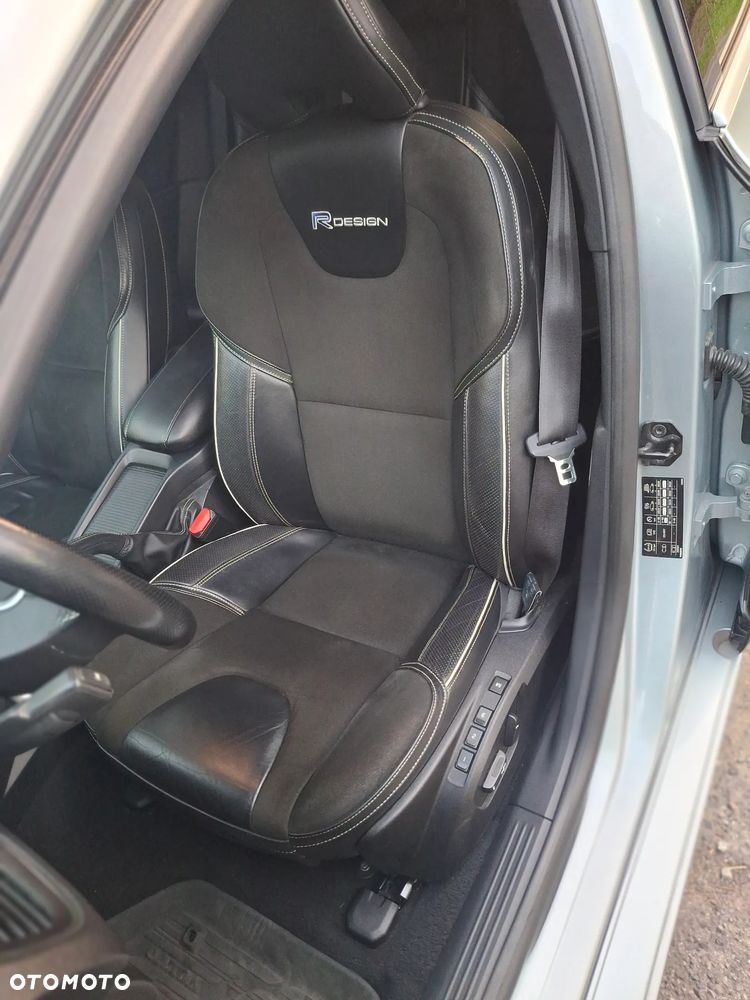Volvo V40 - 22