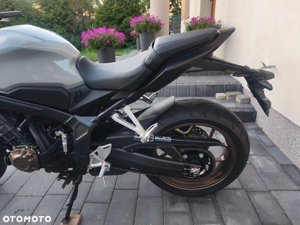 Honda CB - 19