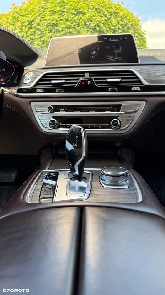 BMW Seria 7 730Ld xDrive mHEV - 30