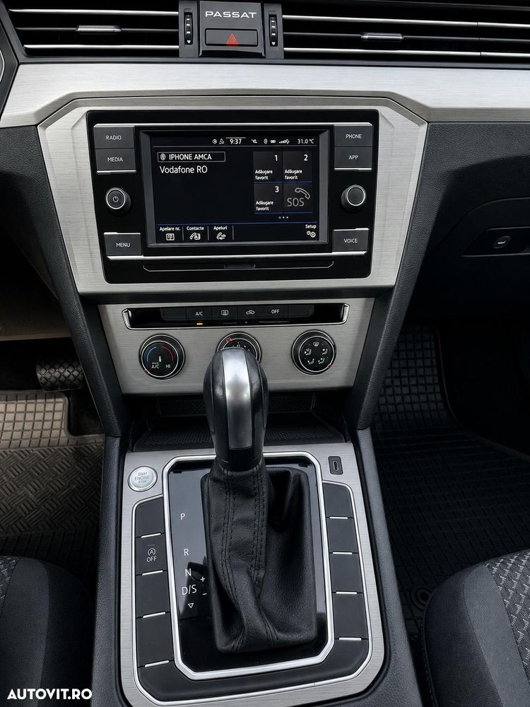 Volkswagen Passat 2.0 TDI DSG Trendline - 10