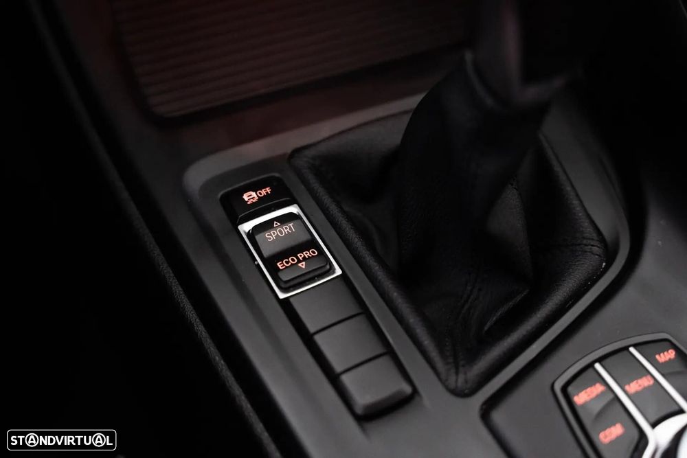BMW X1 18 d sDrive Advantage - 25