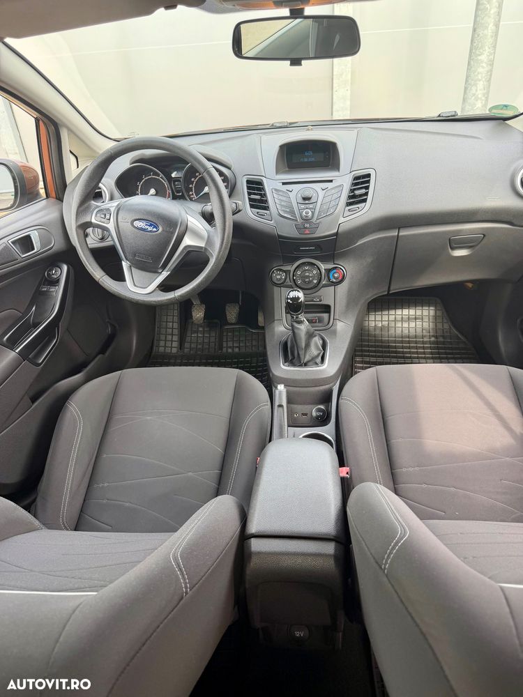 Ford Fiesta 1.25i Ambiente - 11