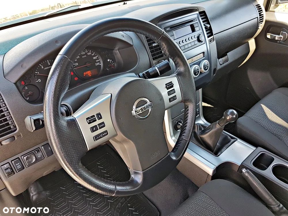 Nissan Navara 2.5 D XE Long - 14
