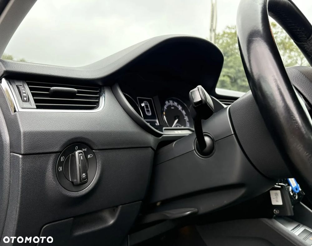 Skoda Octavia 1.5 TSI ACT Ambition - 10