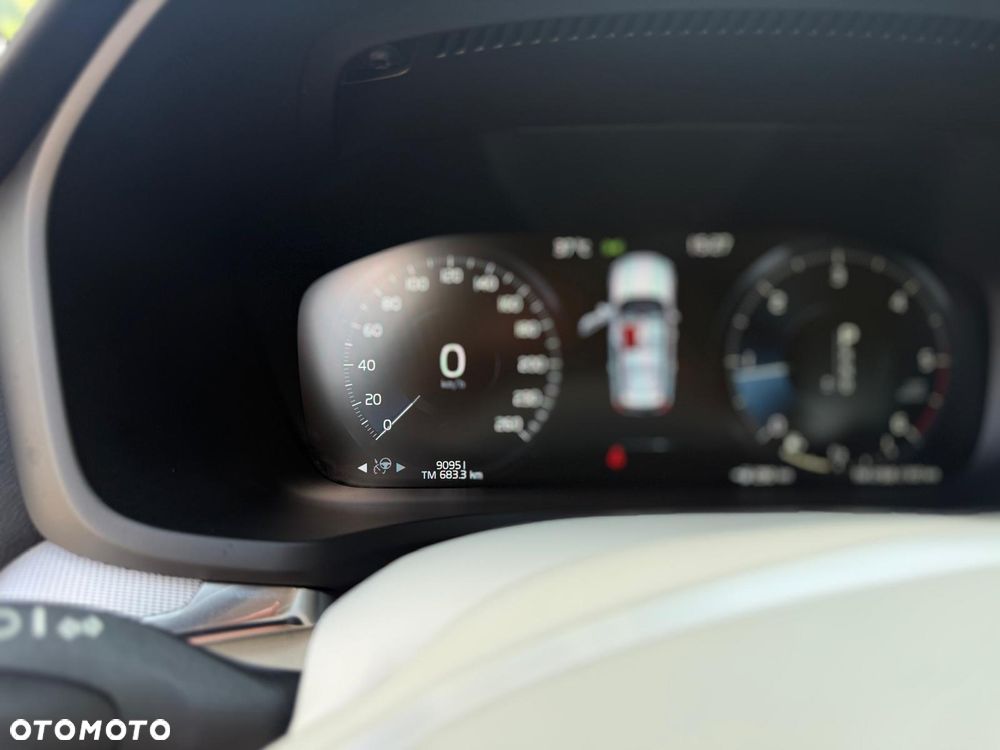 Volvo V60 Cross Country D4 AWD Geartronic - 25