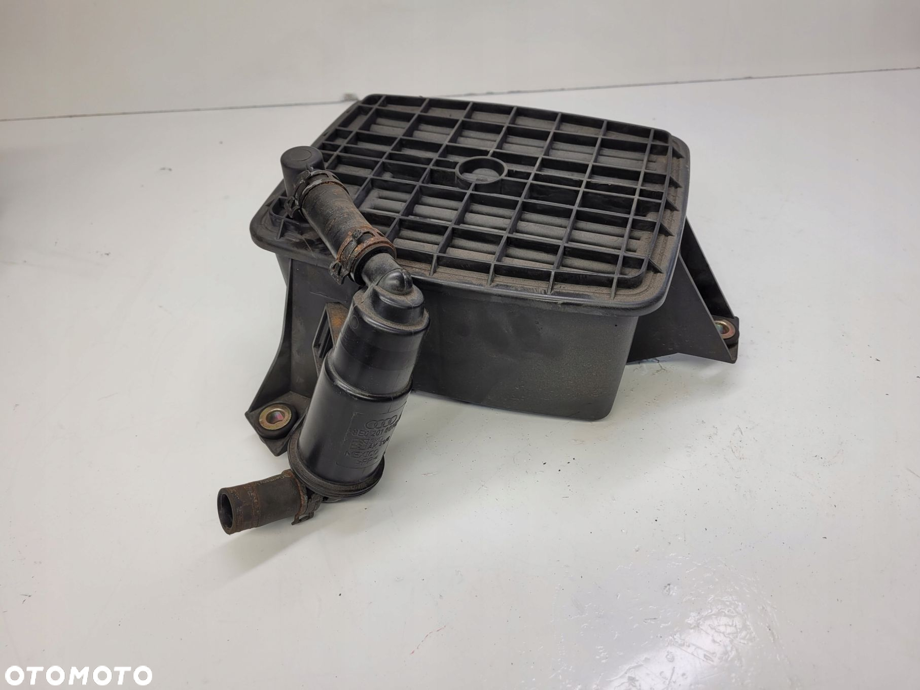 FILTR WĘGLOWY AUDI A4 B7 A6 C6 2.0 TFSI 8E0201799A - 3