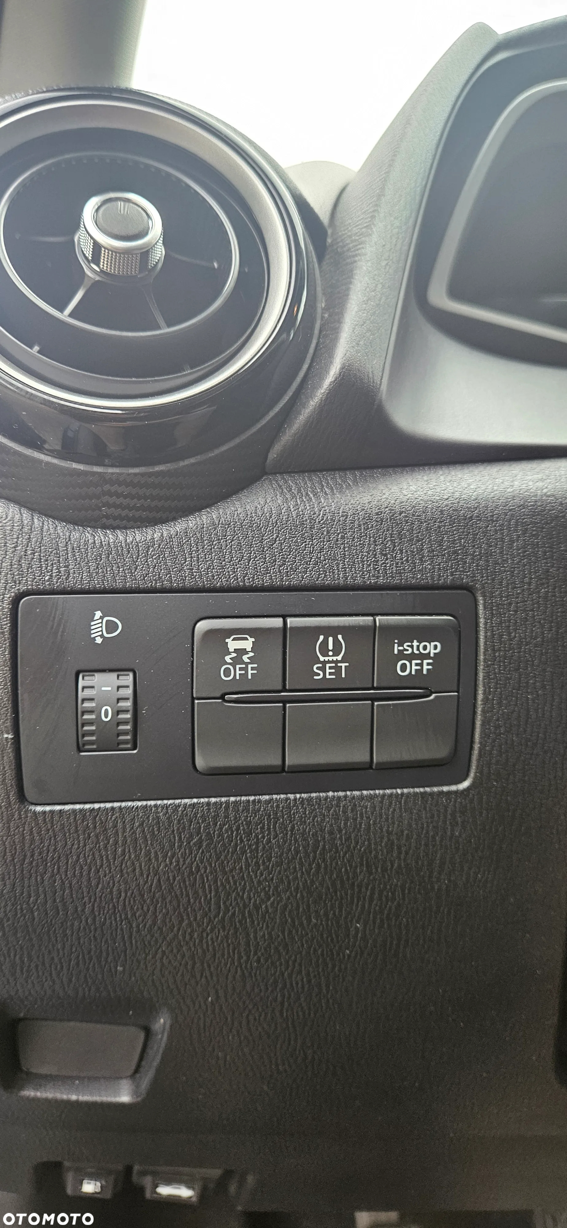 Mazda 2 SKYACTIV-G 90 Center-Line - 10