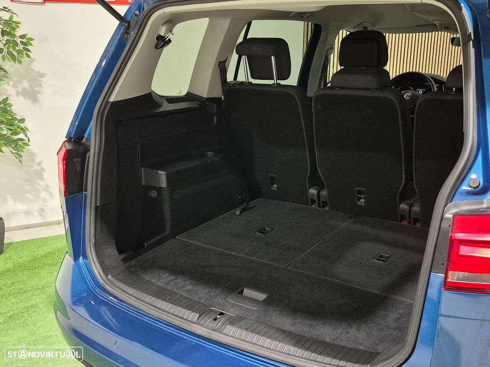 VW Touran 1.6 TDI Highline DSG - 38
