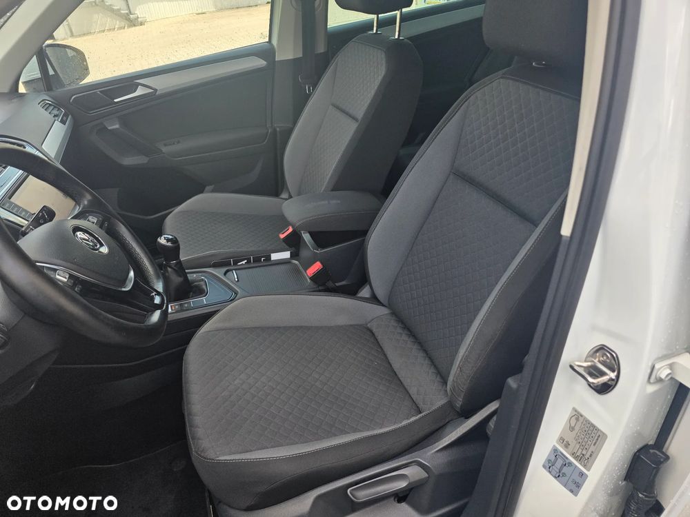 Volkswagen Tiguan - 15
