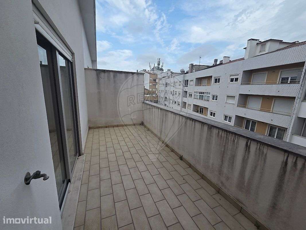 Apartamento T1 para arrendamento - Grande imagem: 3/13