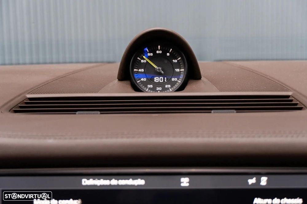Porsche Panamera Sport Turismo 4 E-Hybrid Platinum Edition PDLS - 24