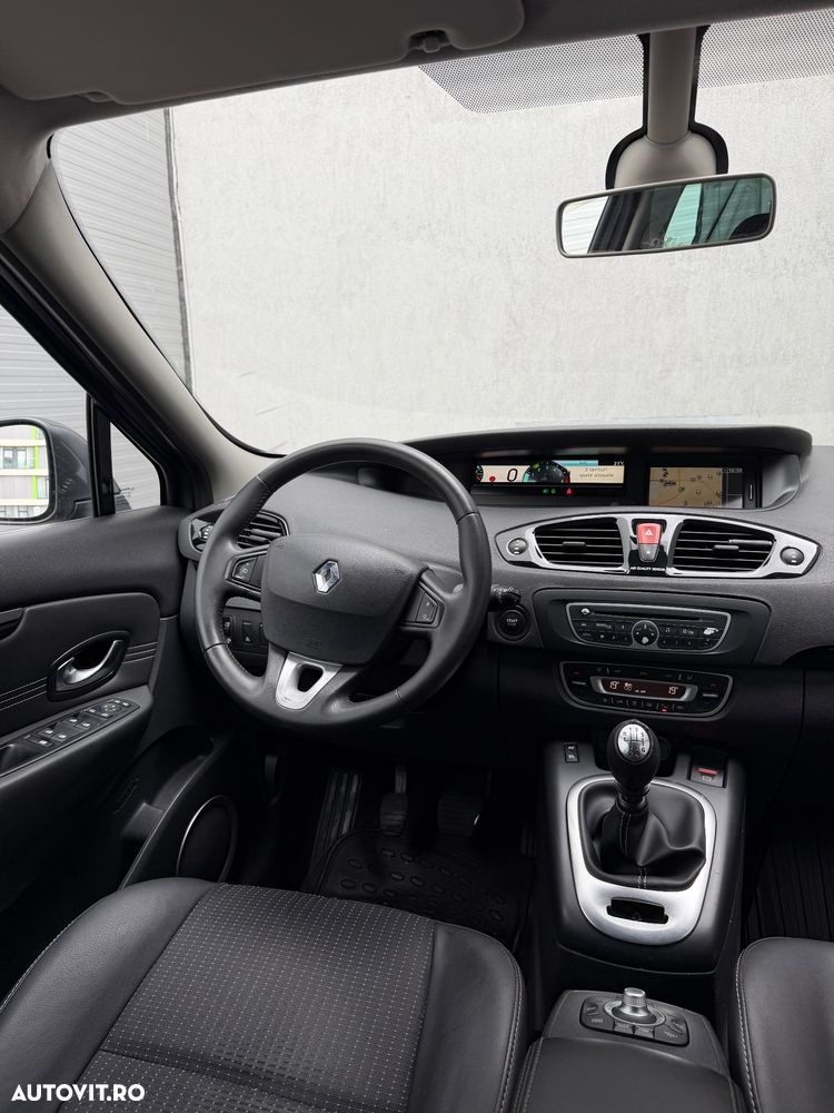 Renault Scenic - 17