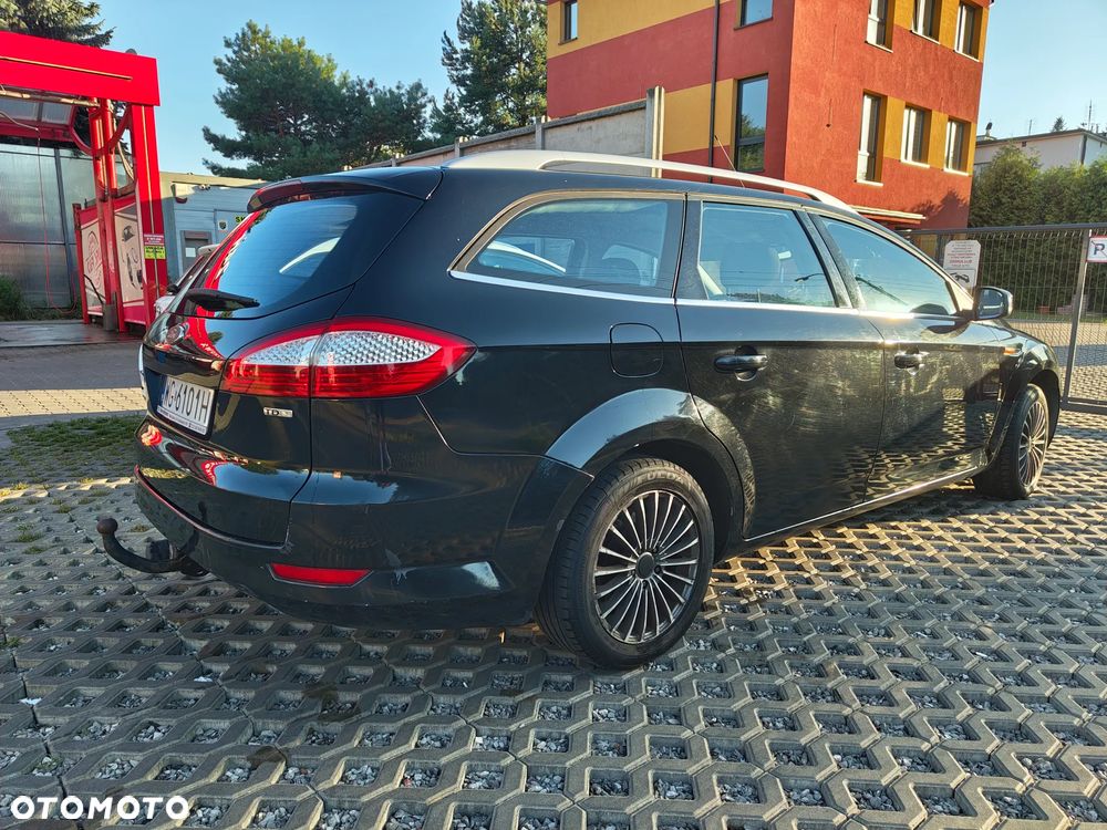 Ford Mondeo 2.0 TDCi Ambiente - 2