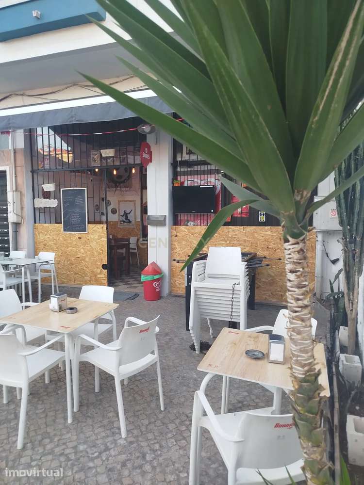 Trespasse  em Almada - Grande imagem: 2/16