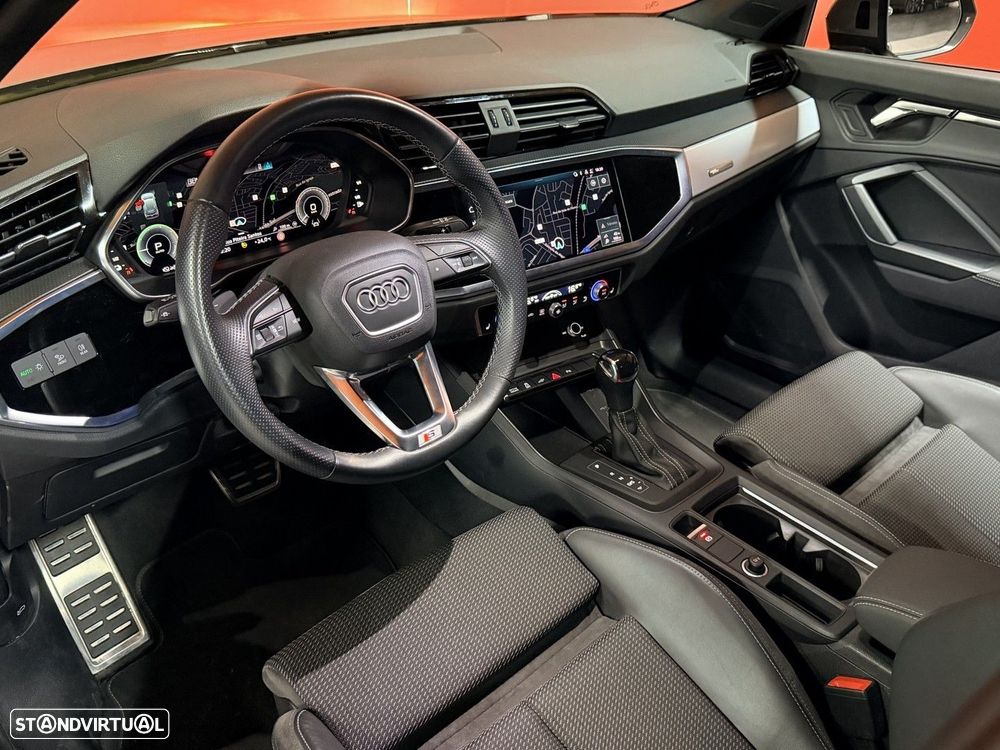 Audi Q3 45 TFSIe S line S tronic - 6