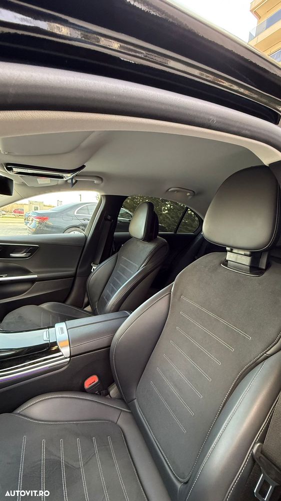 Mercedes-Benz C 300 4Matic 9G-TRONIC AMG Line - 4