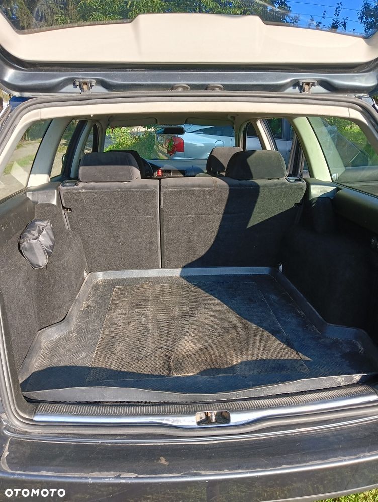 Volkswagen Passat - 6