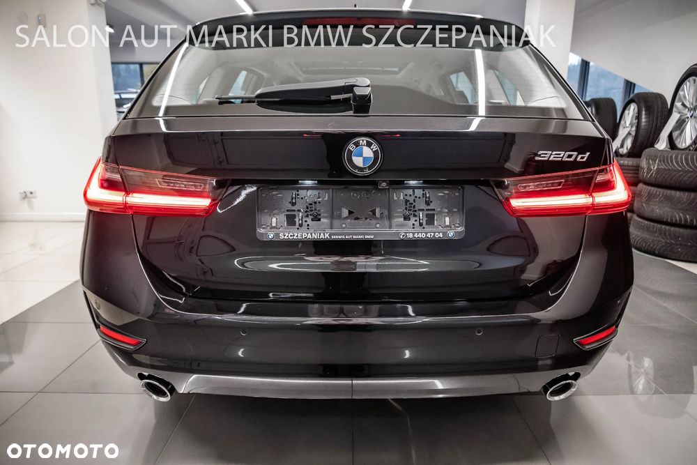 BMW Seria 3 320d Sport Line - 24