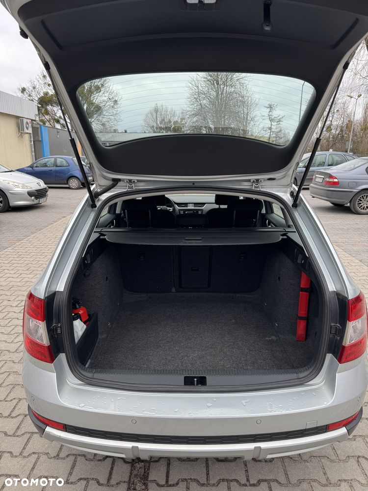 Skoda Octavia Scout 2.0 TDI 4x4 - 6