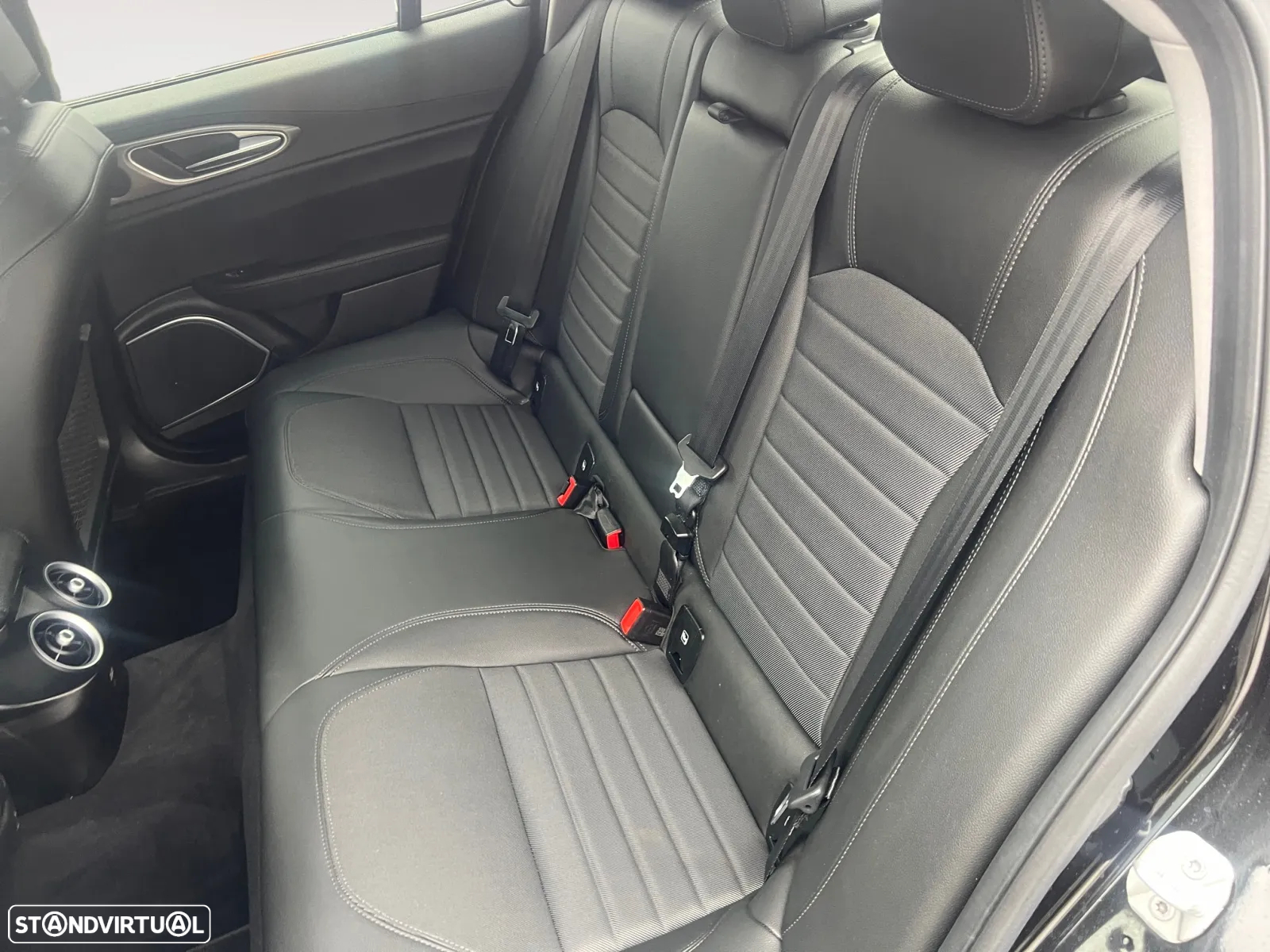 Alfa Romeo Giulia 2.2 D Sprint AT8 - 15