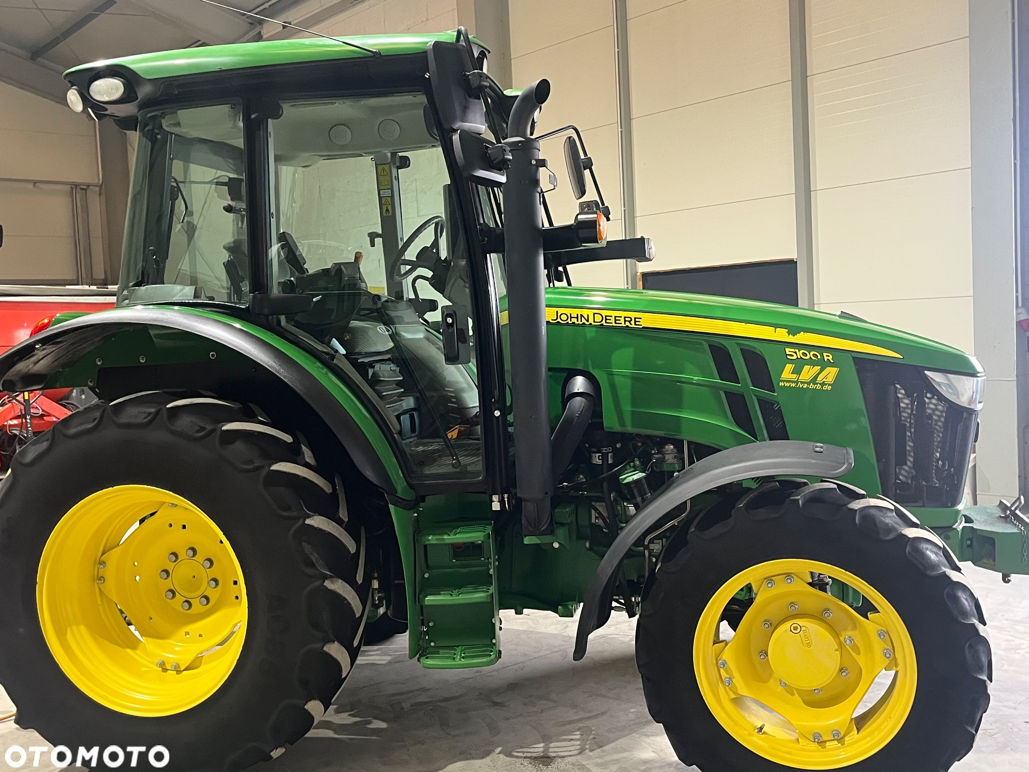 John Deere 5100r - 15