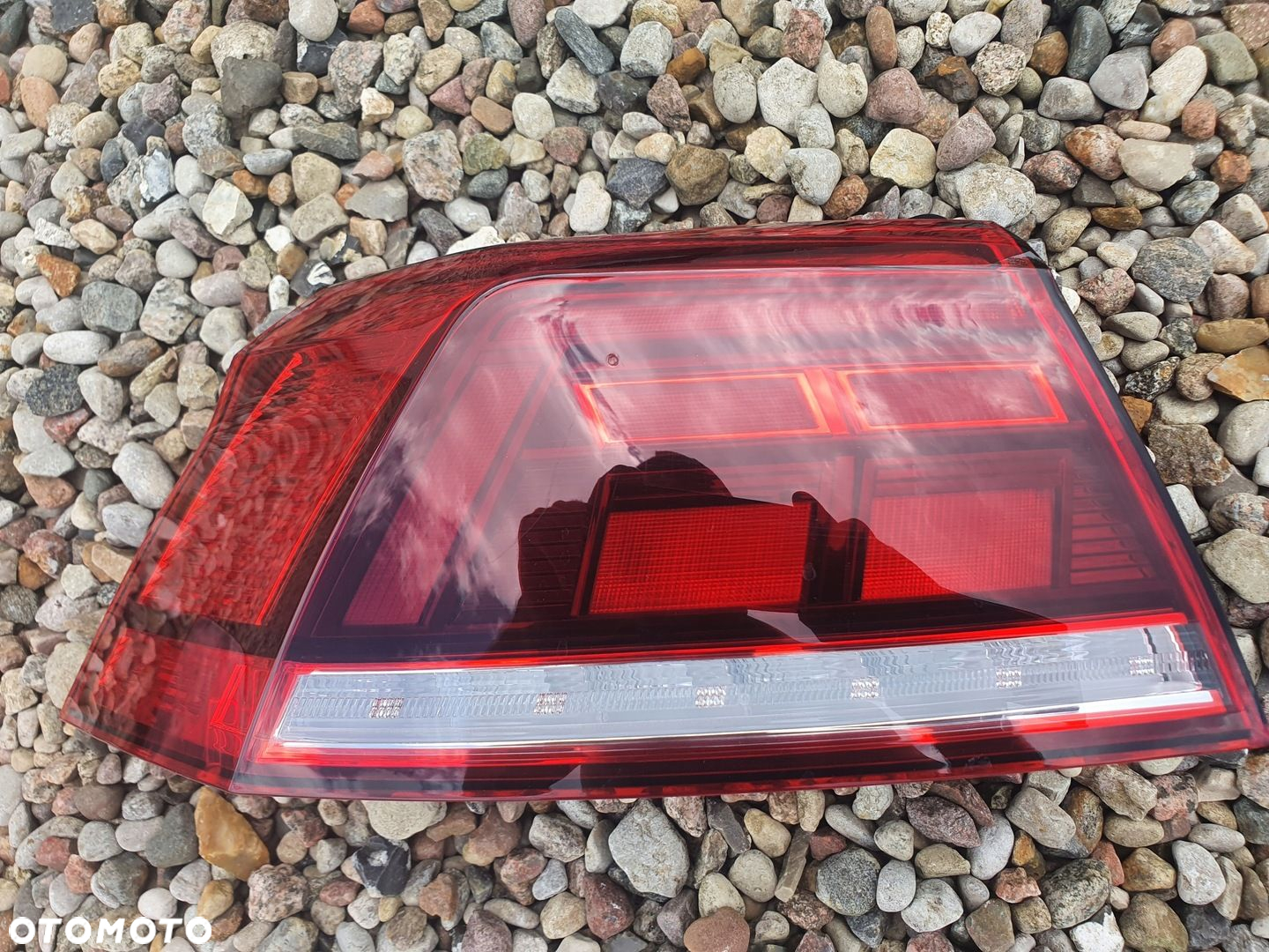 Klapa  lampy lewe VW Passat B8 Lift Sedan rok 19- - 8